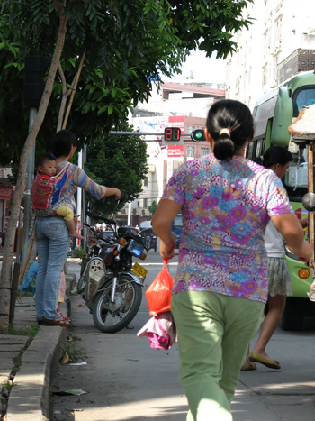 �б�С����ΰ������