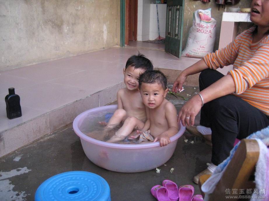 ������С 20080801_a5e7a82f64807f0835a66eNuyb8ljnoS.jpg