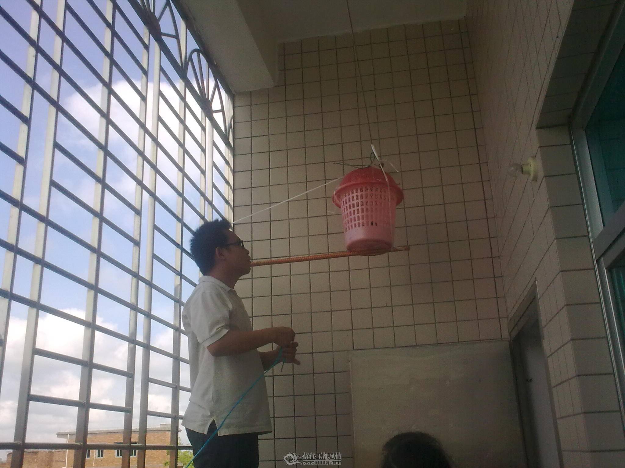 �Ҹ磬����һ�����˸�ι��