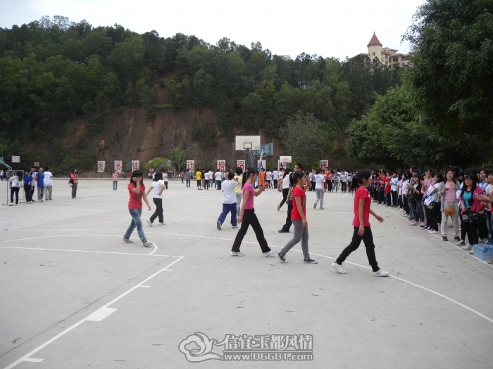 321BasketballMatch 005_001.jpg