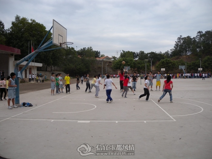 321BasketballMatch 006_001.jpg