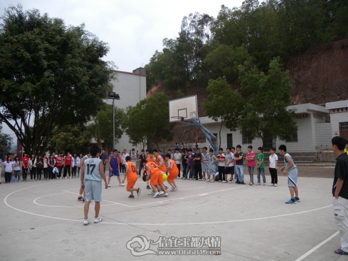 321BasketballMatch 019_001.jpg