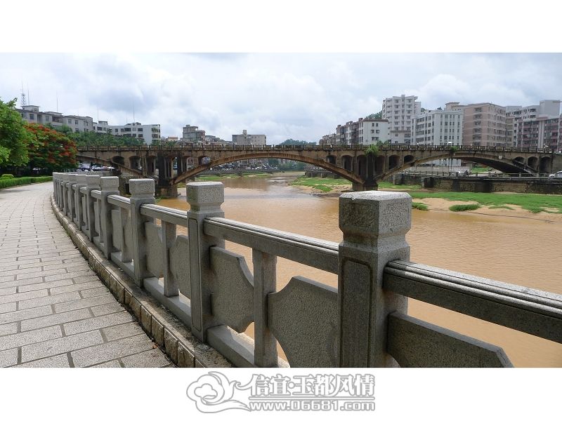 P1000483(001)(001).jpg