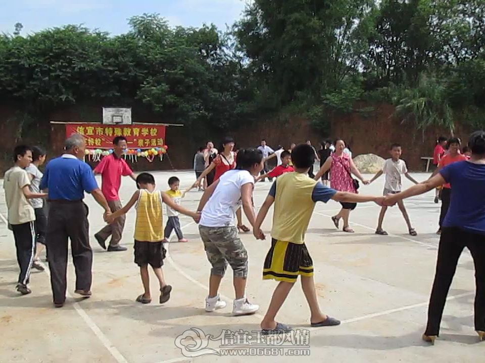ѧ�����ҳ�����ʦһͬ������Ϸ.jpg