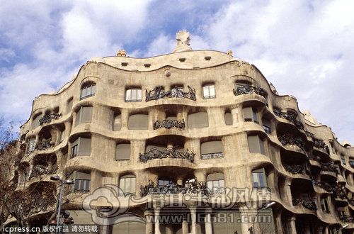 ��������������������Ԣ�����������ʷ�Ͼ���֮һ��������¡��ߵϣ�Antonio Gaudi����Ƶ����������������� ...