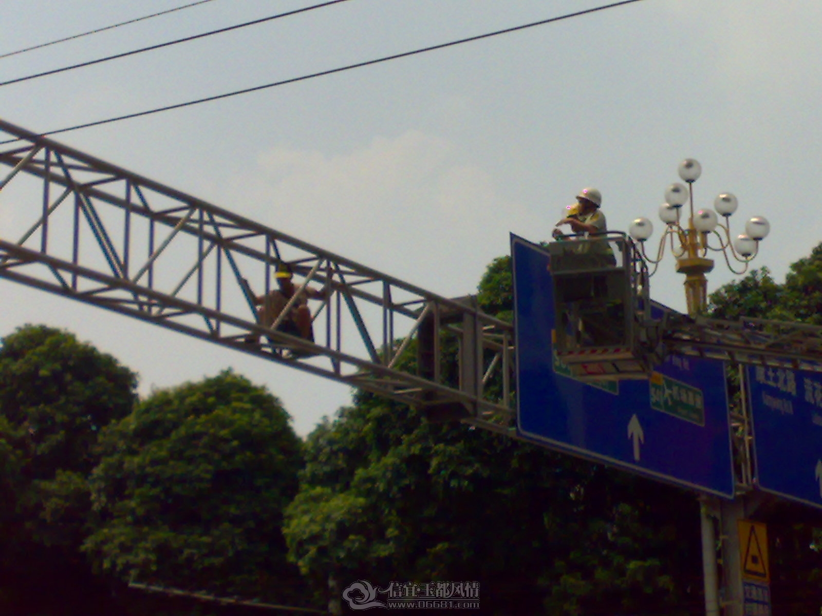 20120819838.jpg