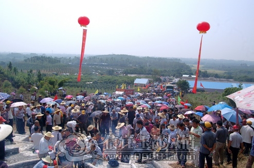 2012102621858151.jpg