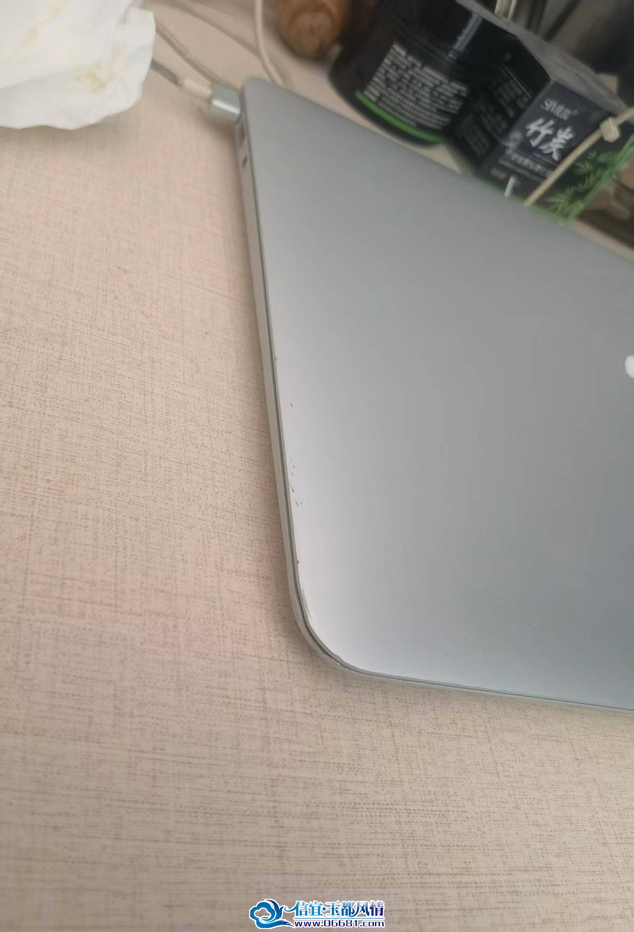 700563470.jpg