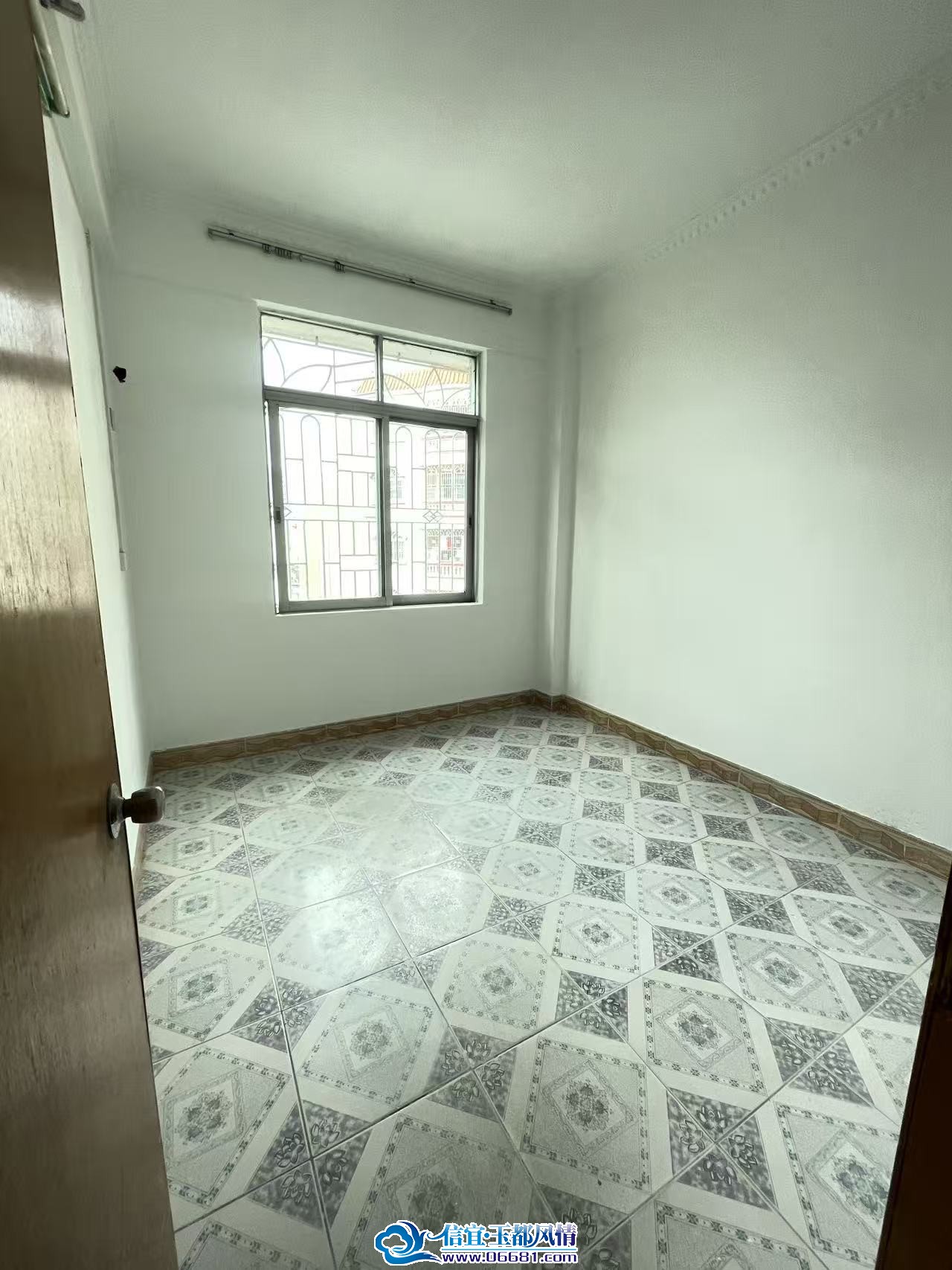 8c49e718bf0f0672a00e56e18e0f2116.jpg